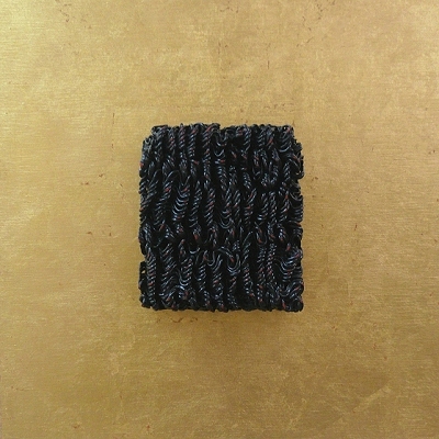 oriental flavor_black on gold